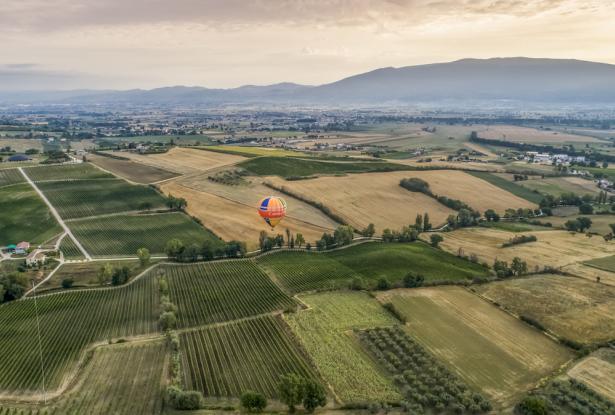 Hot air balloon ride at Assisi, Umbria 6