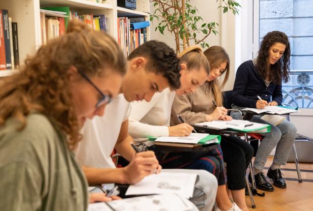 Il Centro - Language School