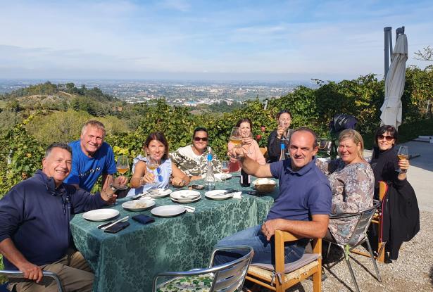 WINE TASTING IN THE BOLOGNESE HILLS