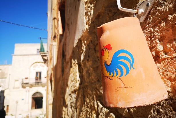 Italian Language Courses for Foreigners - Immersive Learning Experience 3 Walk in the ceramics district 2