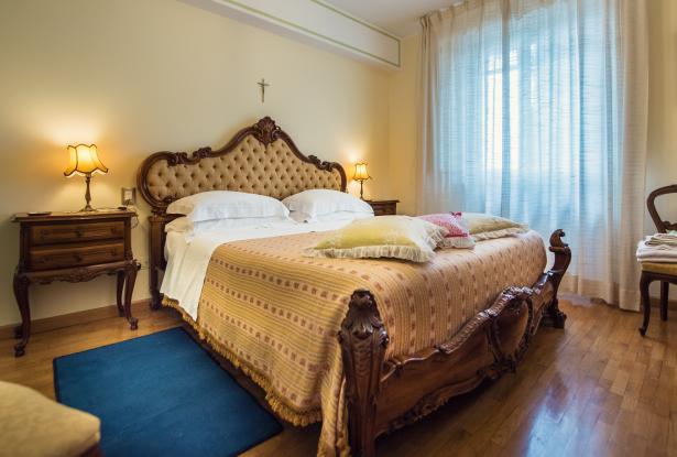 Pinturicchio villa apartment rental - A bedroom