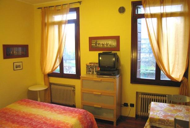 Charming Studio Apartment in the Historic Center - ref.42a 0