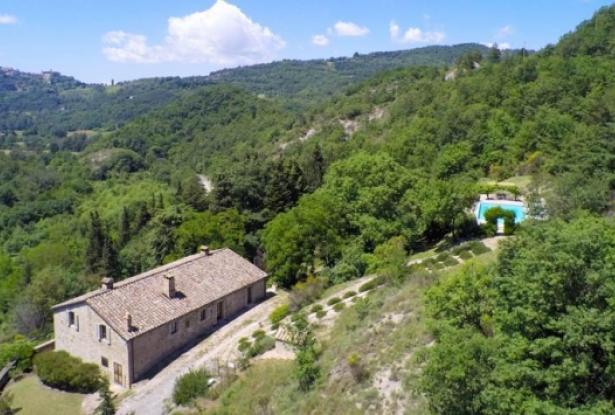 Country Home Restored In Montone Casale San Lorenzo M3063 Italy Magazine