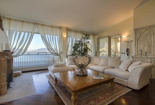 Exclusive Villa in Arona with magnificent views of Lake Maggiore 7