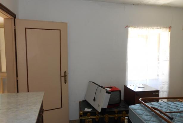 2 houses and building land in Bomba Abruzzo