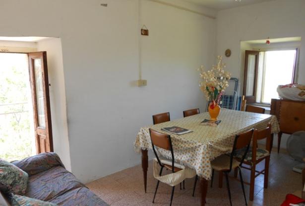 2 houses and building land in Bomba Abruzzo