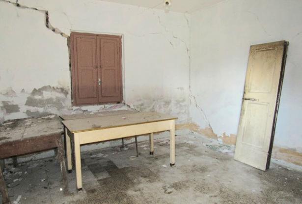 Farm house to restore in Abruzzo Italy