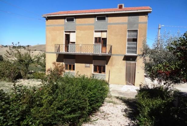 Cottage for sale in Atessa Abruzzo Italy