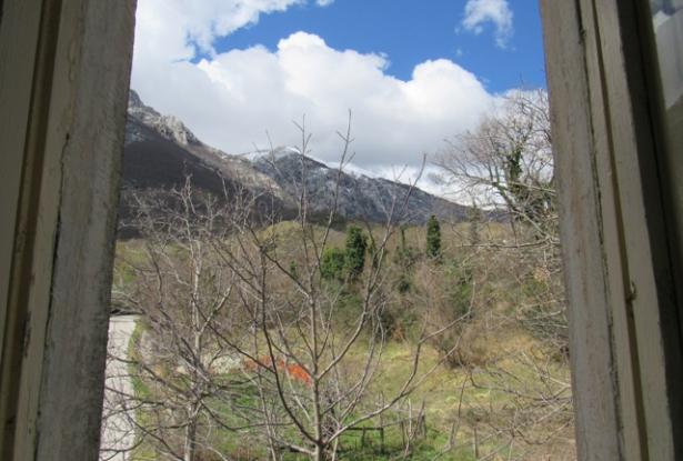 Farm house in the mountains for sale Abruzzo Italy
