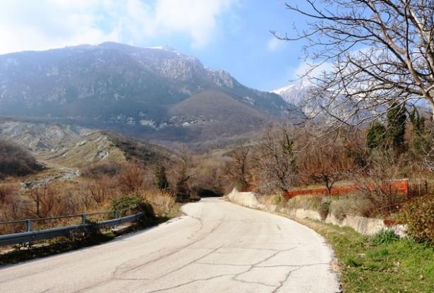 Farm house in the mountains for sale Abruzzo Italy