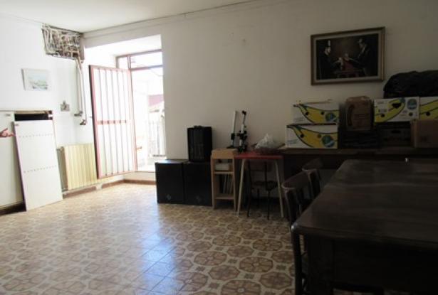 Town house for sale in Colledimezzo Abruzzo Italy