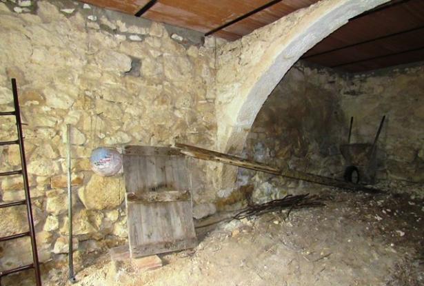 Stone cottage hidden in the natural park of Abruzzo