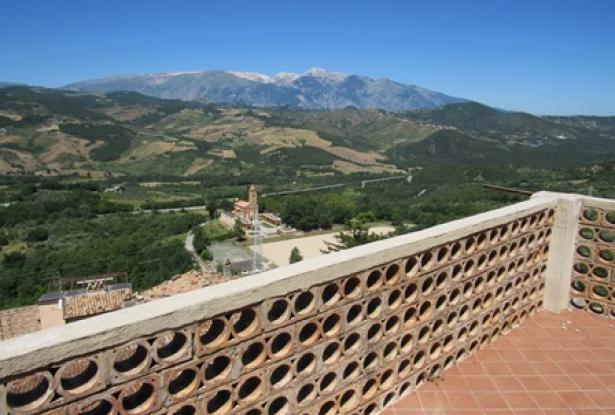 Amazing views from this stone town house Bomba Abruzzo Italy