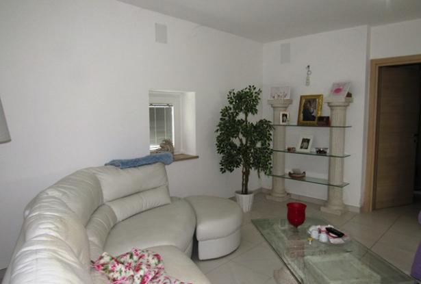 Renovated house for sale in Italy