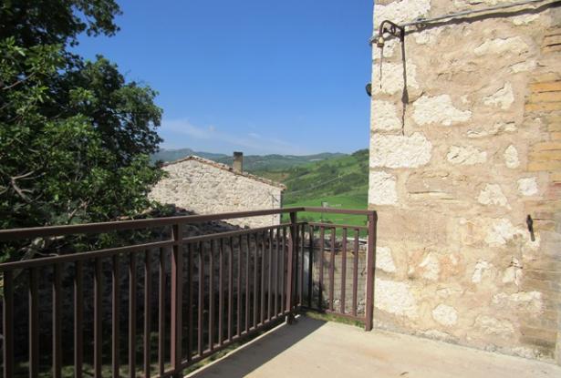 House in the countryside for sale in Abruzzo Italy