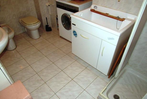 House in the countryside for sale in Abruzzo Italy