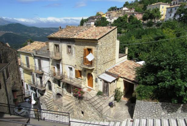 Historic Town house for sale in Abruzzo Italy