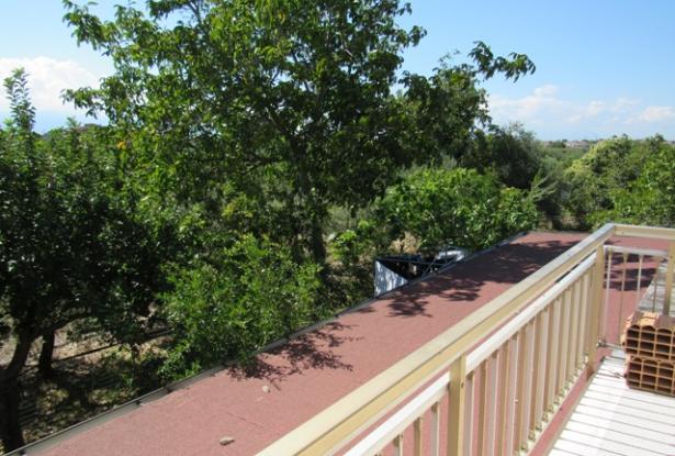 Villa with land for sale in Abruzzo Italy
