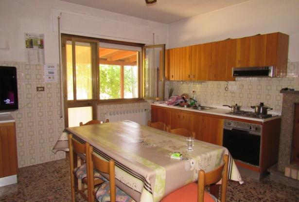 Villa with land for sale in Abruzzo Italy