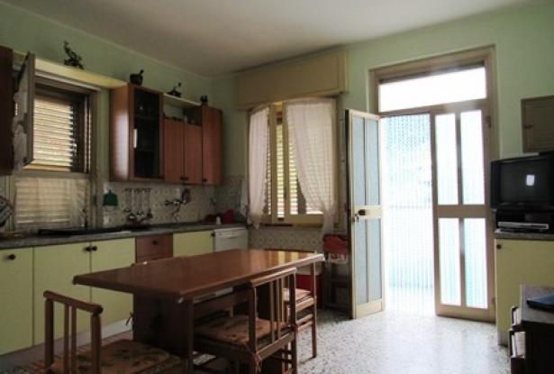Villa for sale in Abruzzo Italy