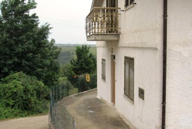 Villa for sale in Abruzzo Italy