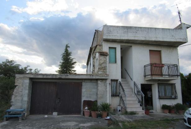 Hill top, detached, finished, 3 bedroom house with amazing views, garden and garage. 0