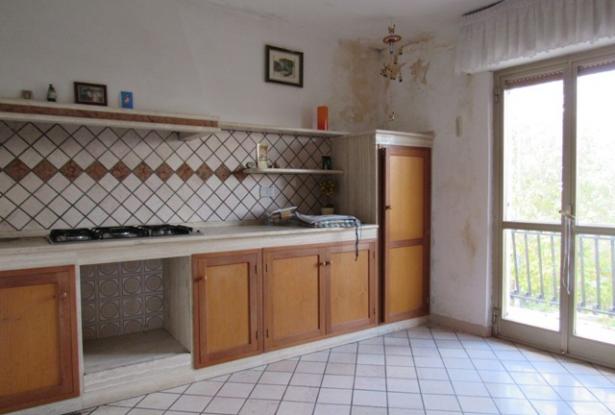 Hill top, detached, finished, 3 bedroom house with amazing views, garden and garage. 8