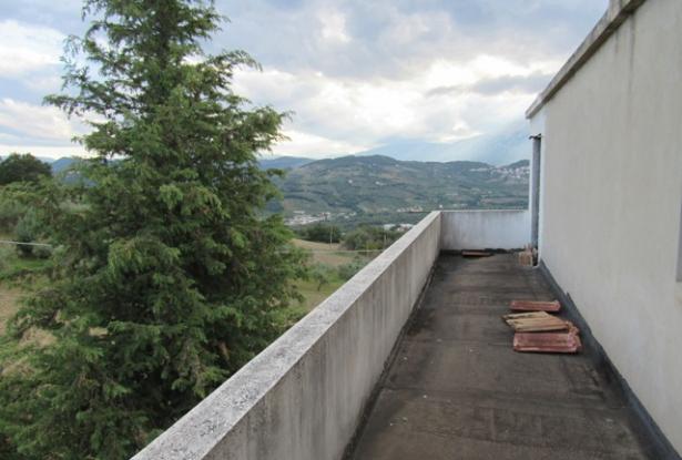 Hill top, detached, finished, 3 bedroom house with amazing views, garden and garage. 12