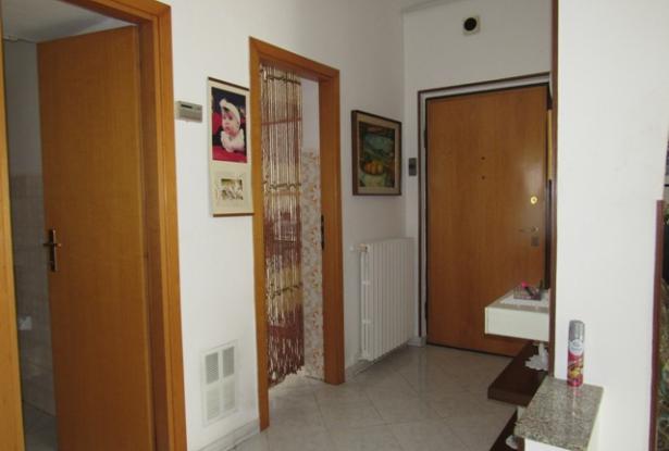 First floor apartment with external rustic kitchen and car park. 9