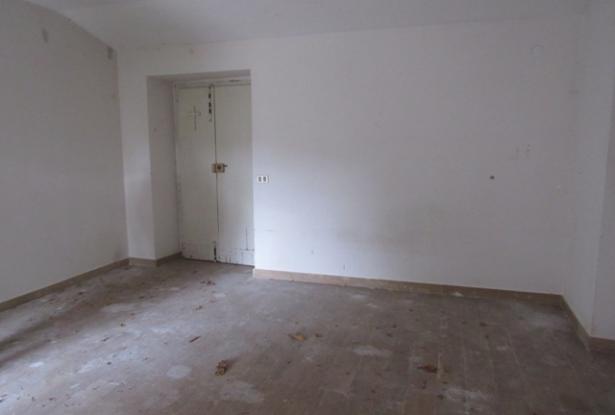 9,000 sqm of land with 2 bedroom, habitable house close to tourist attractions. 5