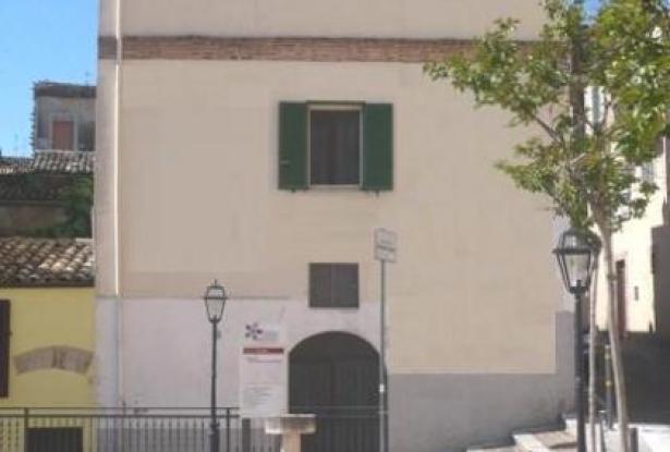 Palazzo Lupini is available for short and long term rentals located in the city center of Lanciano, Central Italy 12