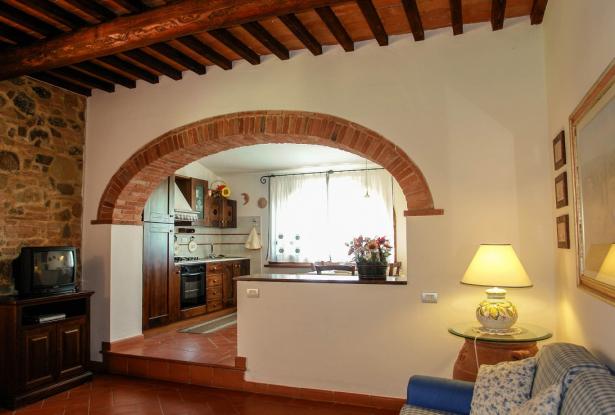 Wonderful Walk distance farmhouse with vineyard 12