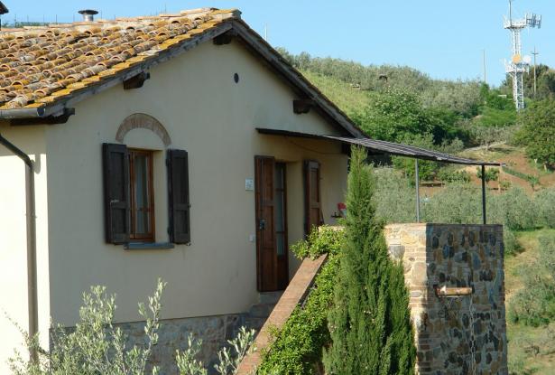 Wonderful Walk distance farmhouse with vineyard 19