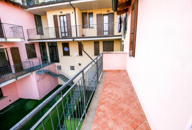 Zocca, large duplex with three bedrooms and panoramic balcony 44