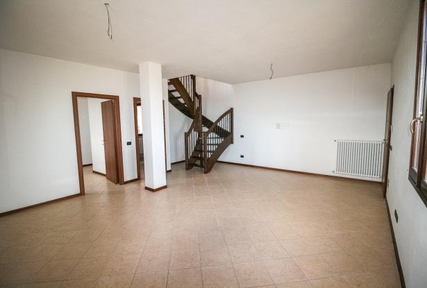 Zocca, large duplex with three bedrooms and panoramic balcony 2