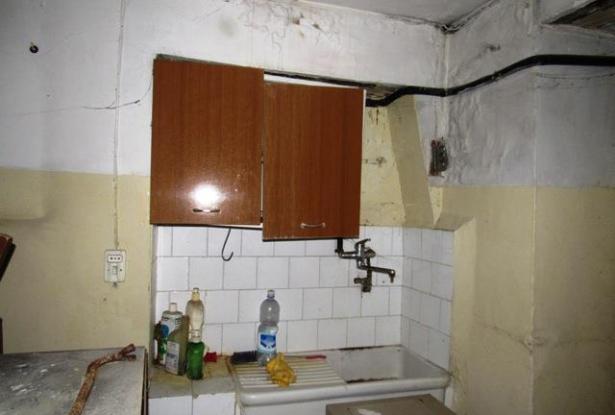 Original condition 1900s, stone town house with 3 bedrooms, sun terrace, in a fantastic, typical Italian town 3