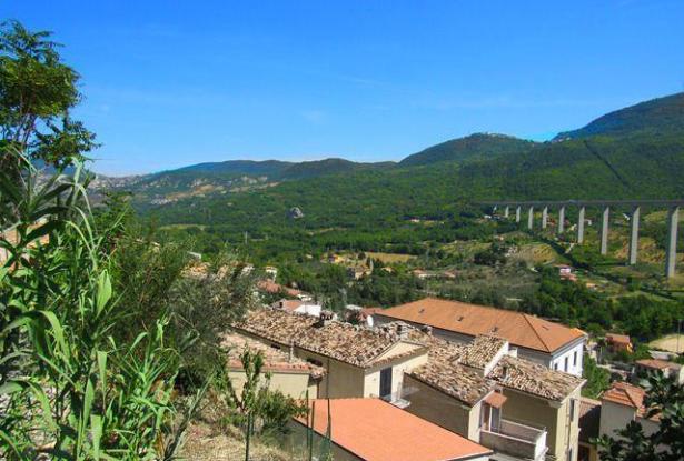 Stone , semi-detached with garden to restructure. Located in a panoramic position 17