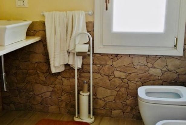 bathroom Ortigia,Via Roma, Ref 09s 10