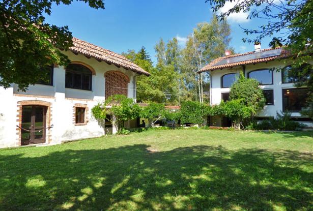 Farmhouse for sale in langhe area Farmhouse for sale in langhe area Bossolasco