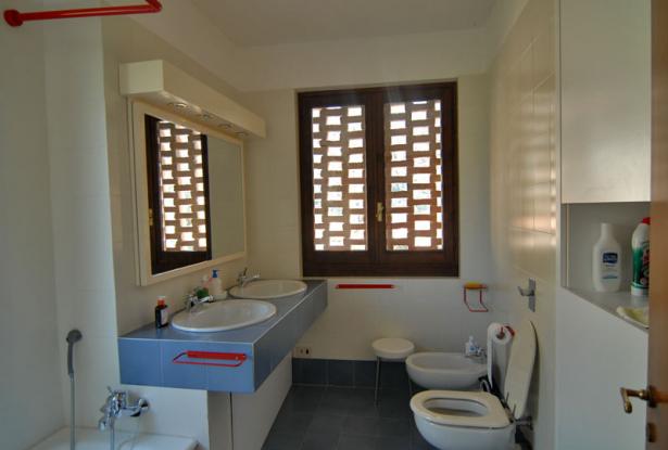 Farmhouse for sale in langhe area Farmhouse for sale in langhe area