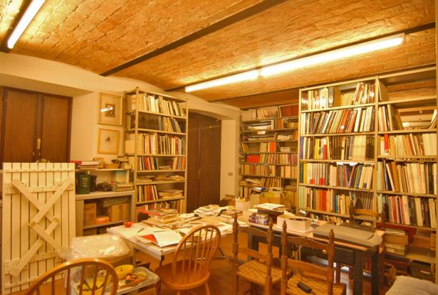 Farmhouse for sale in langhe area Farmhouse for sale in langhe area