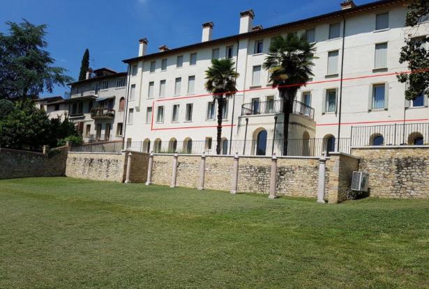 Asolo. Stunning apartment in historic building. P.O.A. ref.54a 6