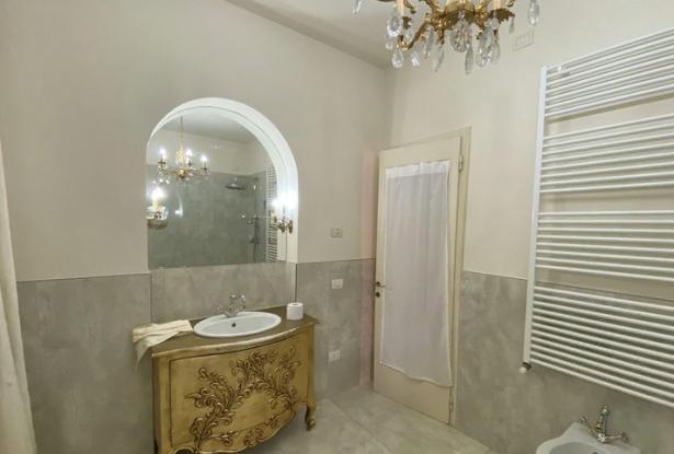 Montebelluna ( Treviso) charming villa with park. ref.52a 14