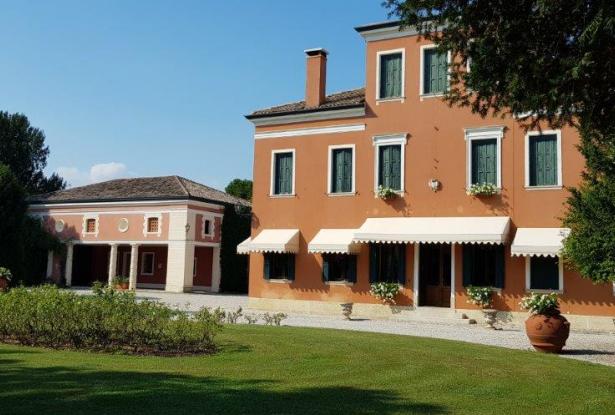 Valdobbiadene (Treviso) Charming Venetian villa with park ref.53a 1