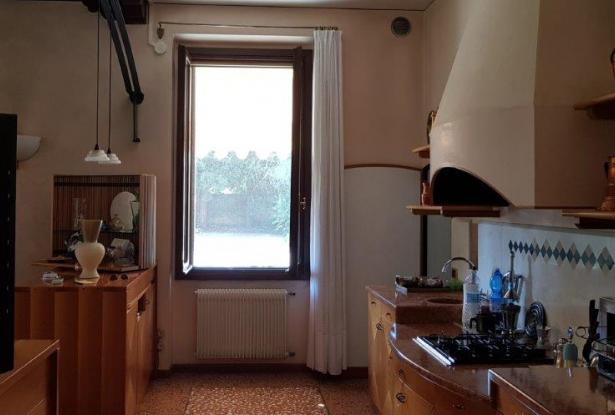 Valdobbiadene (Treviso) Charming Venetian villa with park ref.53a 8