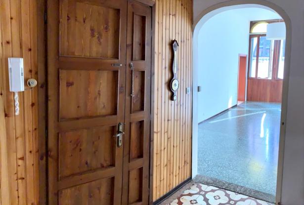 Venice - Castello noble floor overlooking a canal. ref.175c 6