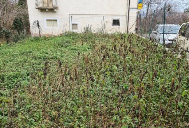 Countryside property with garden, beautiful views, character and terrace. 4