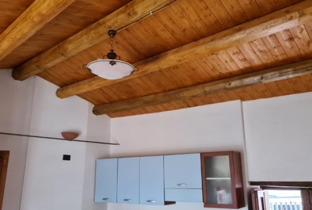 Finished, semi-detached, fully furnished character full town house with 3 bedrooms, garden, terrace and great views. 0