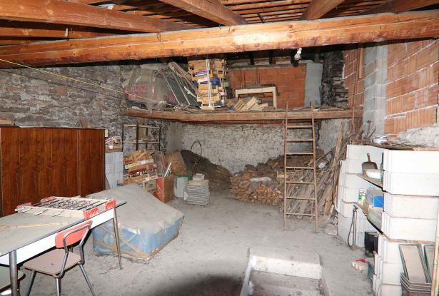 Baselga di Pinè, portion of house to renovate 40