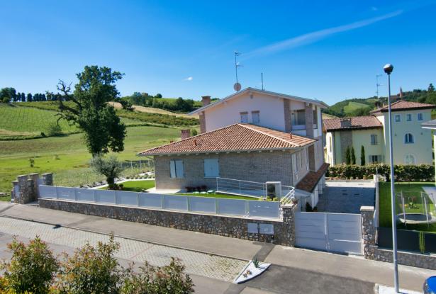 Savignano sul Panaro, Living modern in generous spaces 19